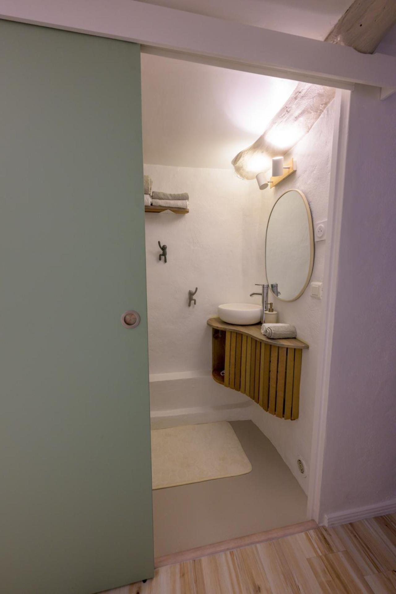Cosy Flat In The Heart Of Valbonne Village Exteriör bild