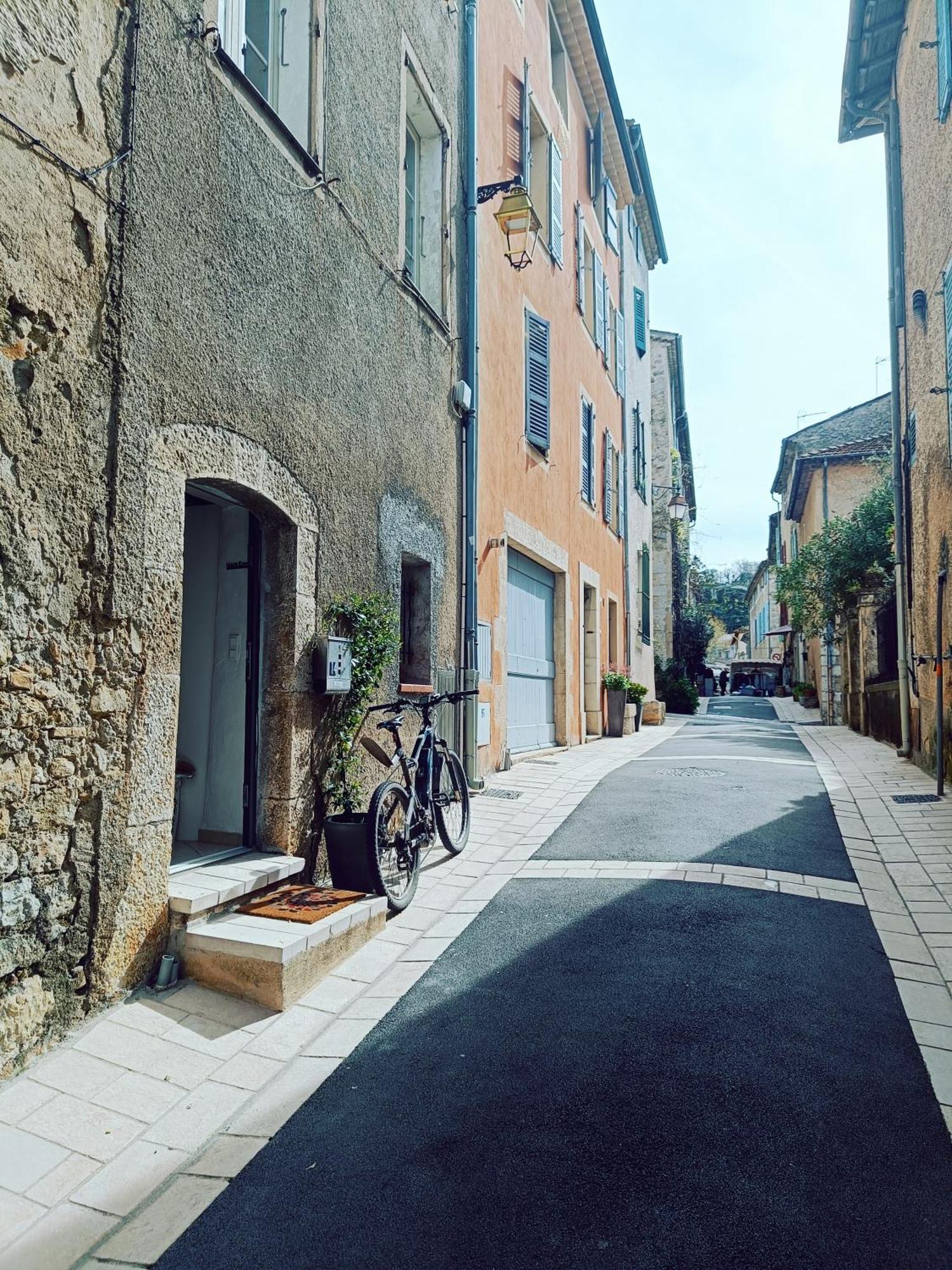 Cosy Flat In The Heart Of Valbonne Village Exteriör bild